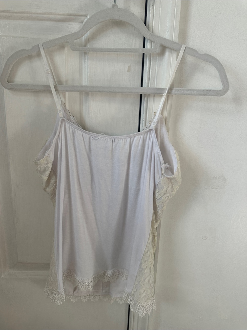 Bizz- Cream Lace Button-Front Cami Top size L - Picture 7 of 9